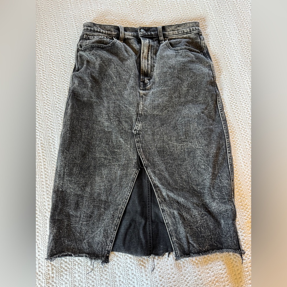 Abercrombie & Fitch Gray Midi Skirt